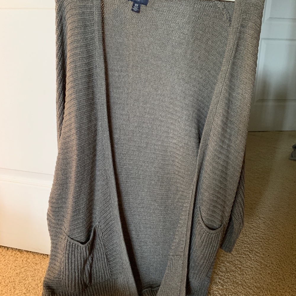 American Eagle Gray Sweater